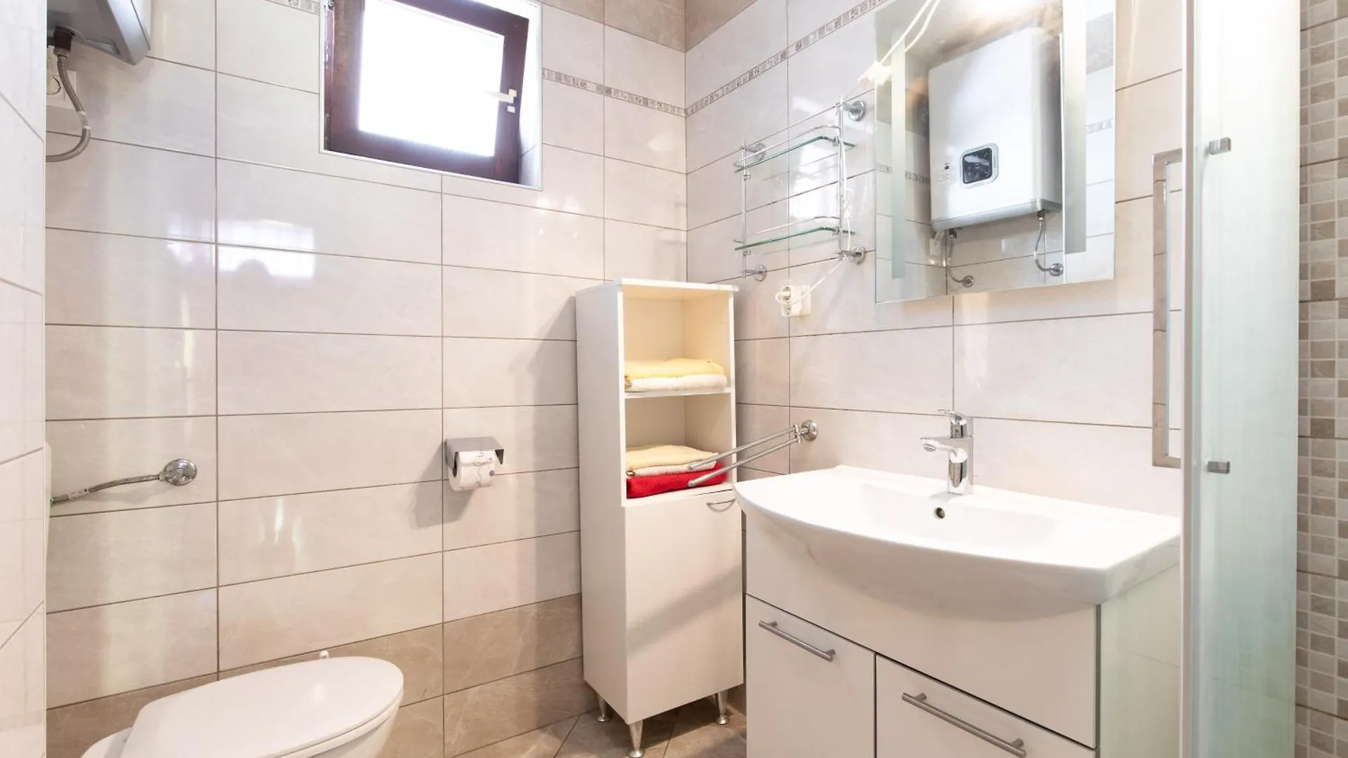 Marin Zarok Apartment Baska  Croatia